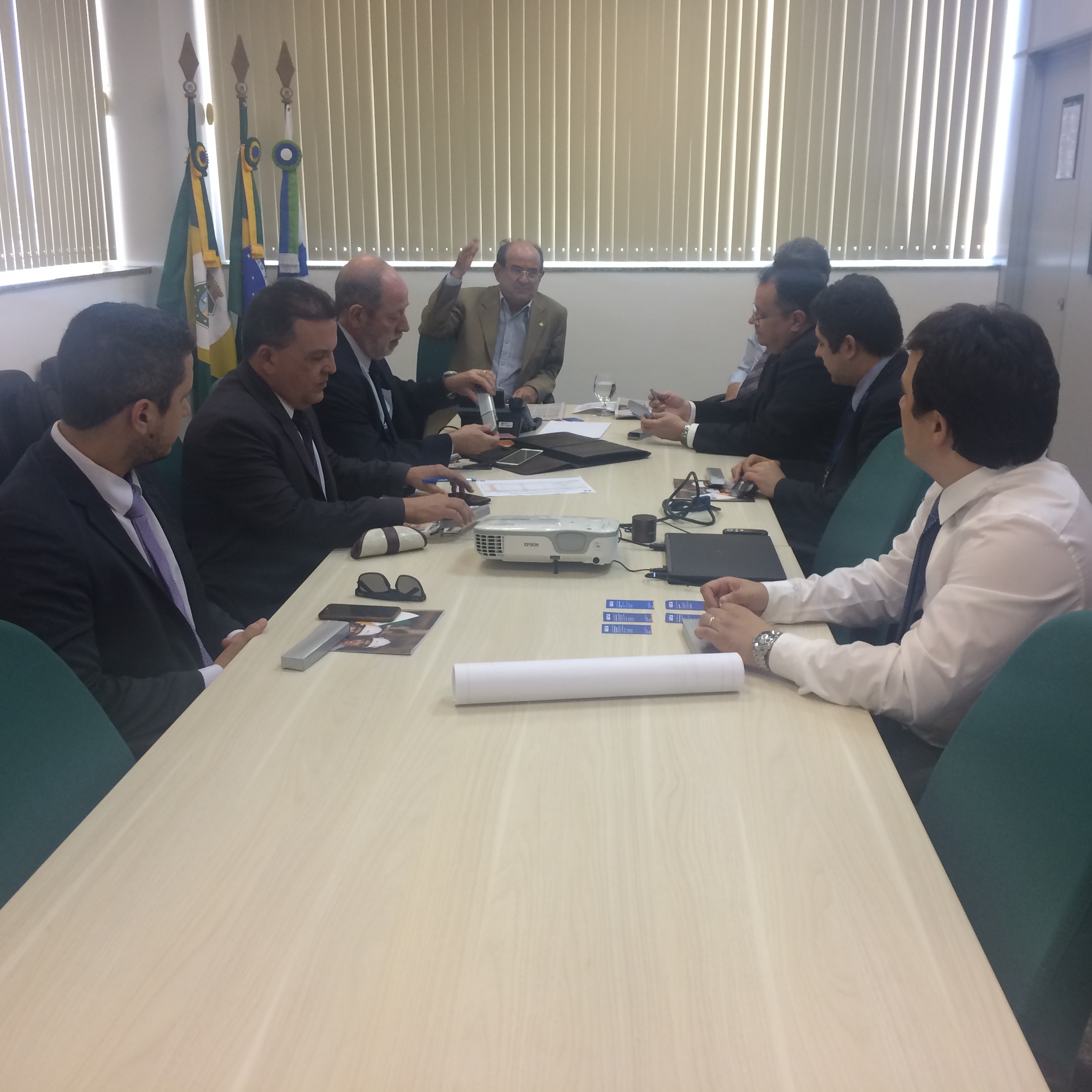 Agentes financeiros da Caixa visitam ZPE CEARÁ